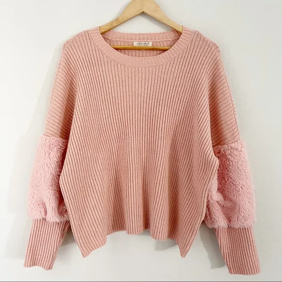 Blush Pink Ribbed Faux Fur Sleeve Sweater Sz Large