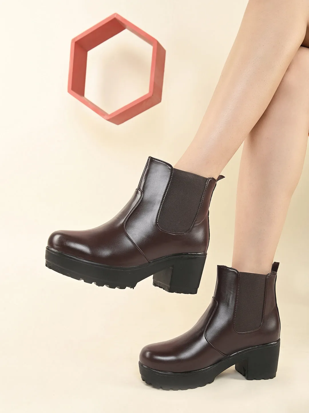 Classy & Elegant Boots With Zip Closure