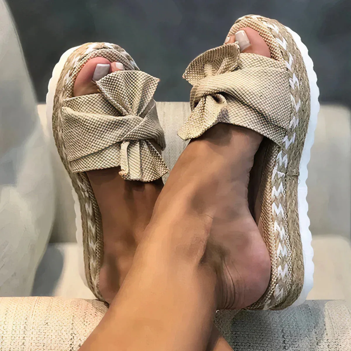 Floristra – Trendy geweven platformsandalen