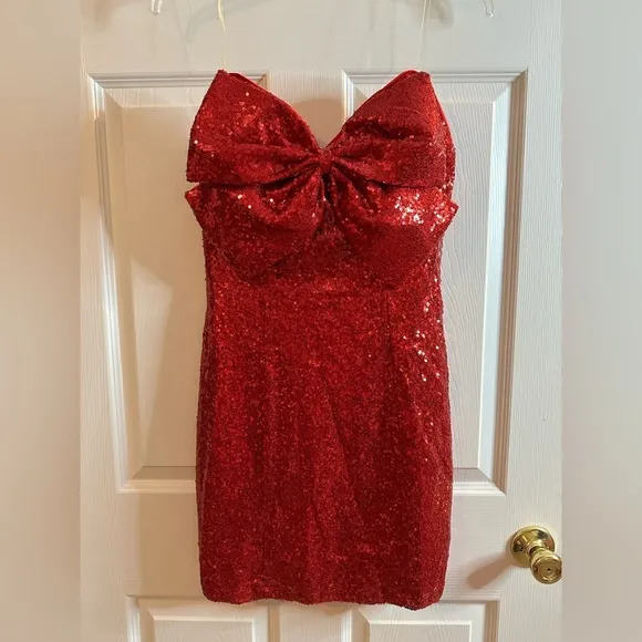 GAUDIE Boutique Ref Sequined Front Bow Detail Mini Dress