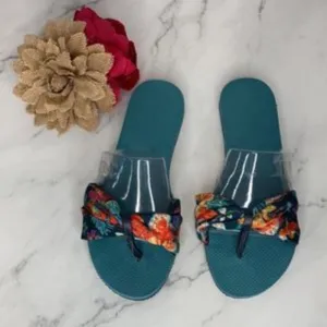 Havaianas Thong Sandal  9/10W