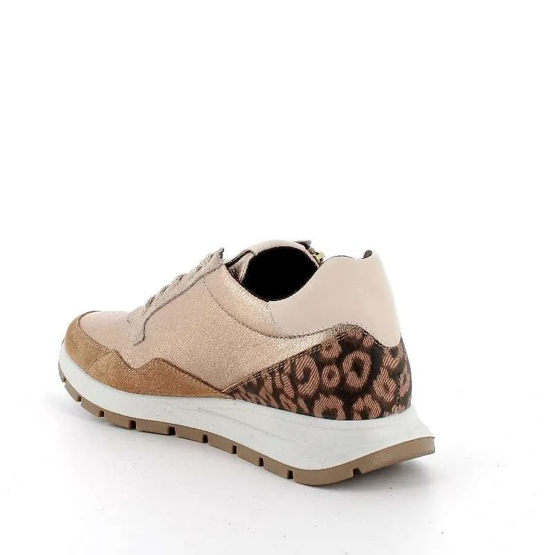 Igi 6672577- Trainer