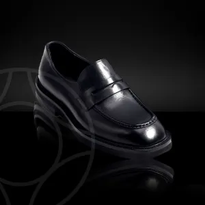 LAMAR Classic Loafer Crafted In Hand Patina Leather