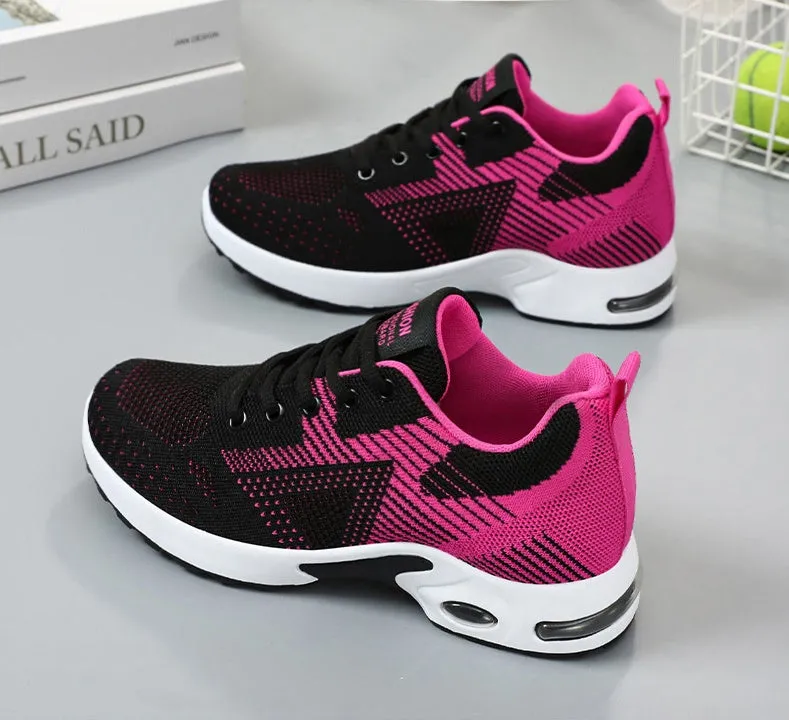 Lightweight and Casual Women's Training Shoes with Modern Knitted Design