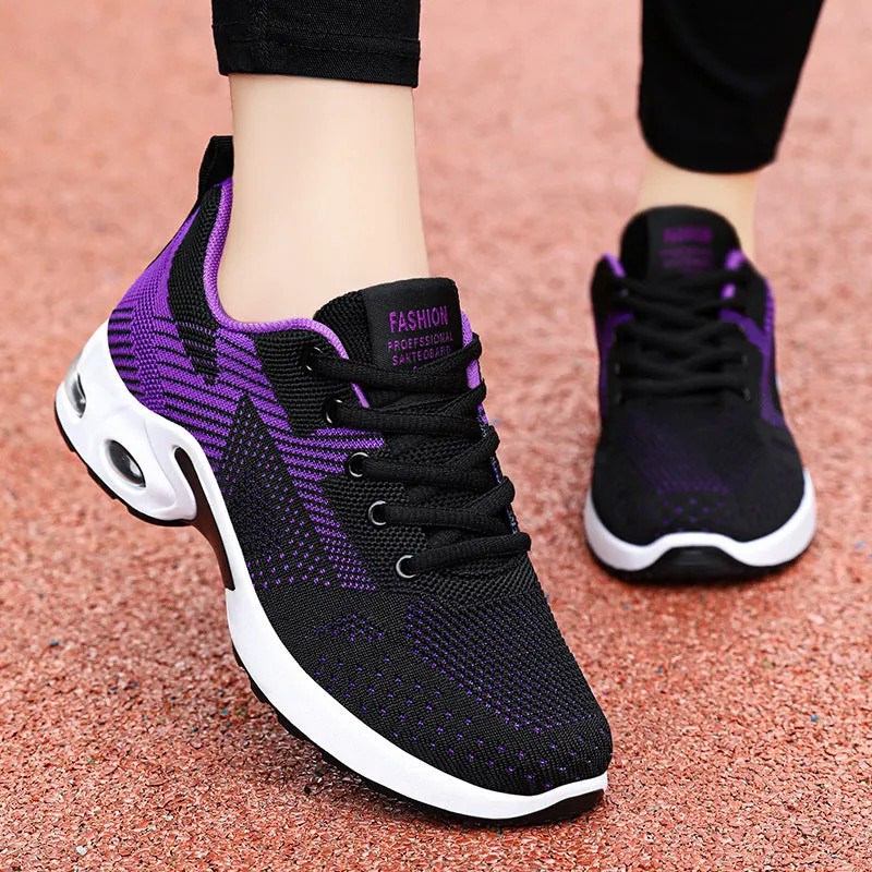 Lightweight and Casual Women's Training Shoes with Modern Knitted Design