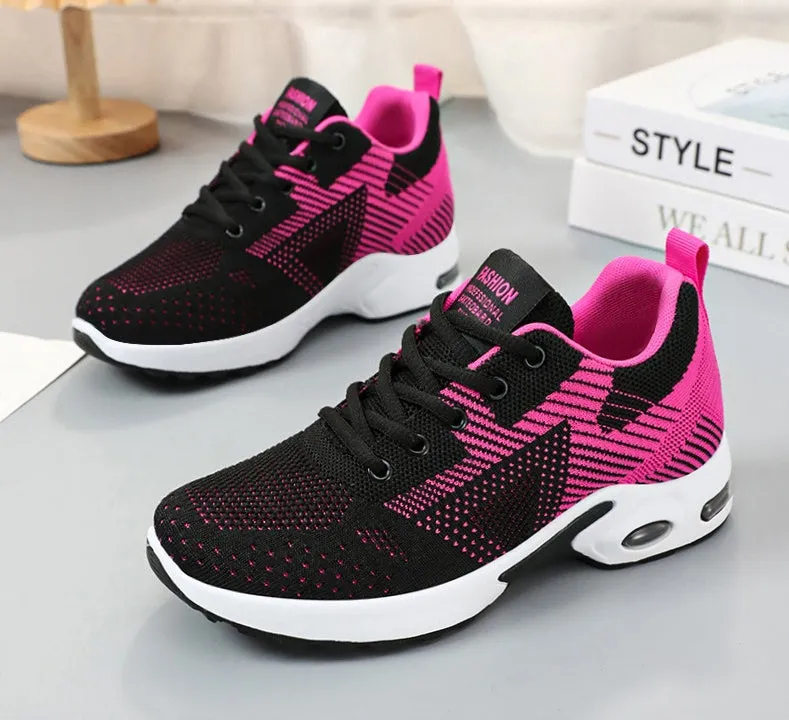 Lightweight and Casual Women's Training Shoes with Modern Knitted Design
