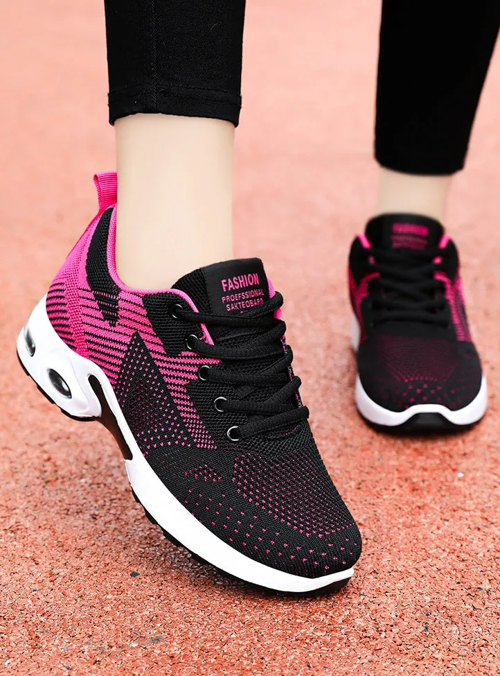 Lightweight and Casual Women's Training Shoes with Modern Knitted Design