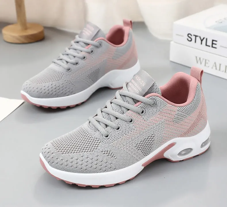 Lightweight and Casual Women's Training Shoes with Modern Knitted Design