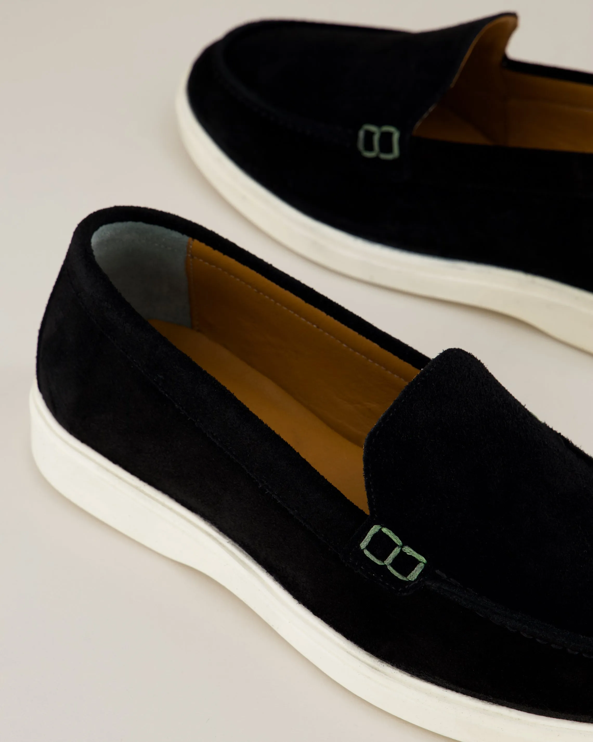 Lina Loafer AVWL02-Black