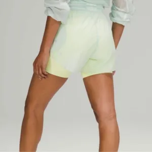 Lululemon Ocean Air Green High-Rise Step Out Short Packable Water-Repellent