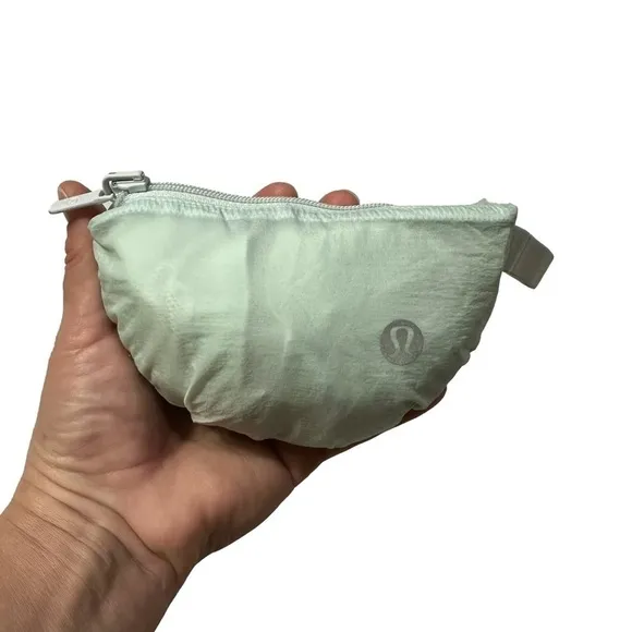Lululemon Ocean Air Green High-Rise Step Out Short Packable Water-Repellent