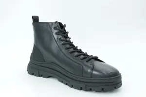 Mid-high boots