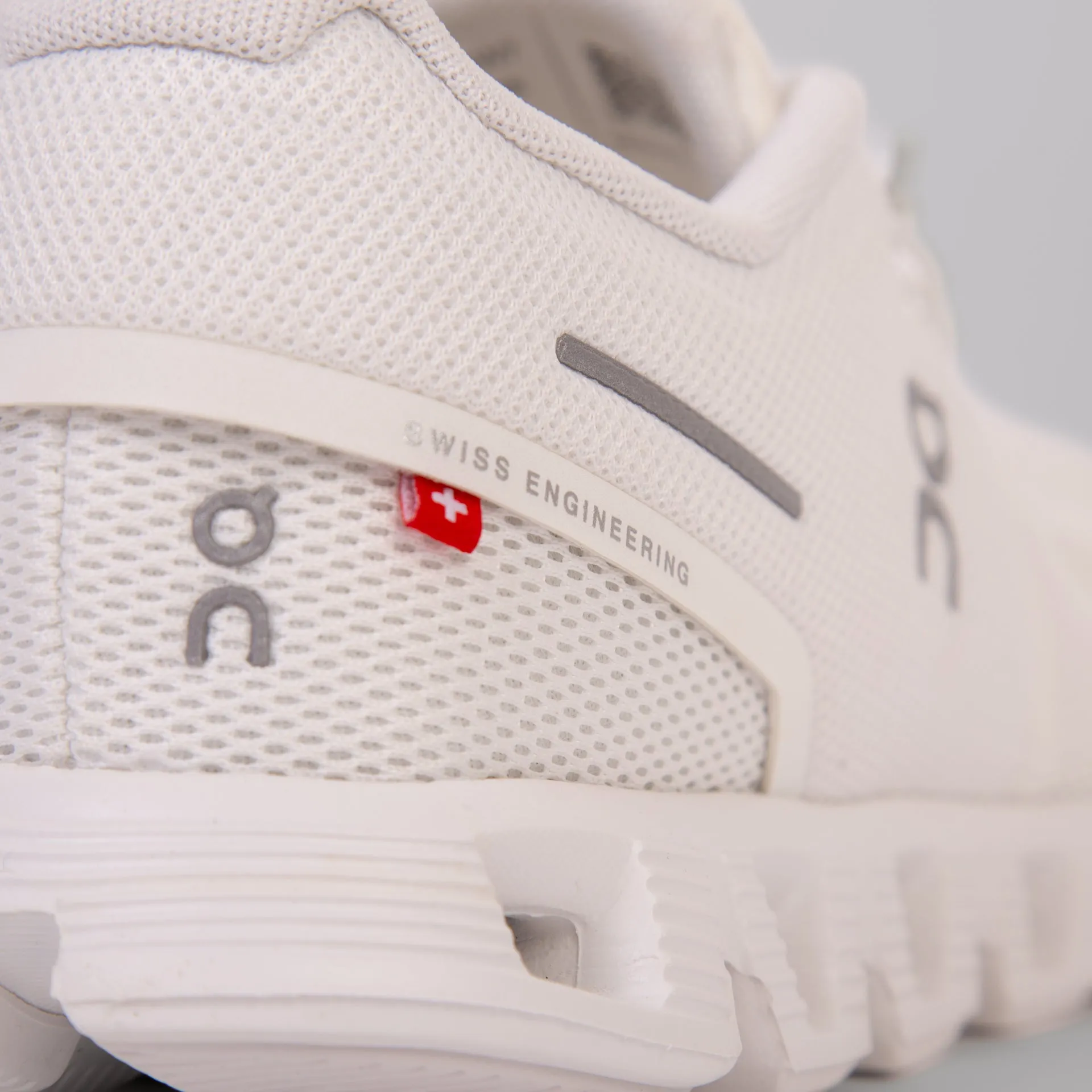 ON SNEAKERS CLOUD 5 ALL WHITE BIANCO