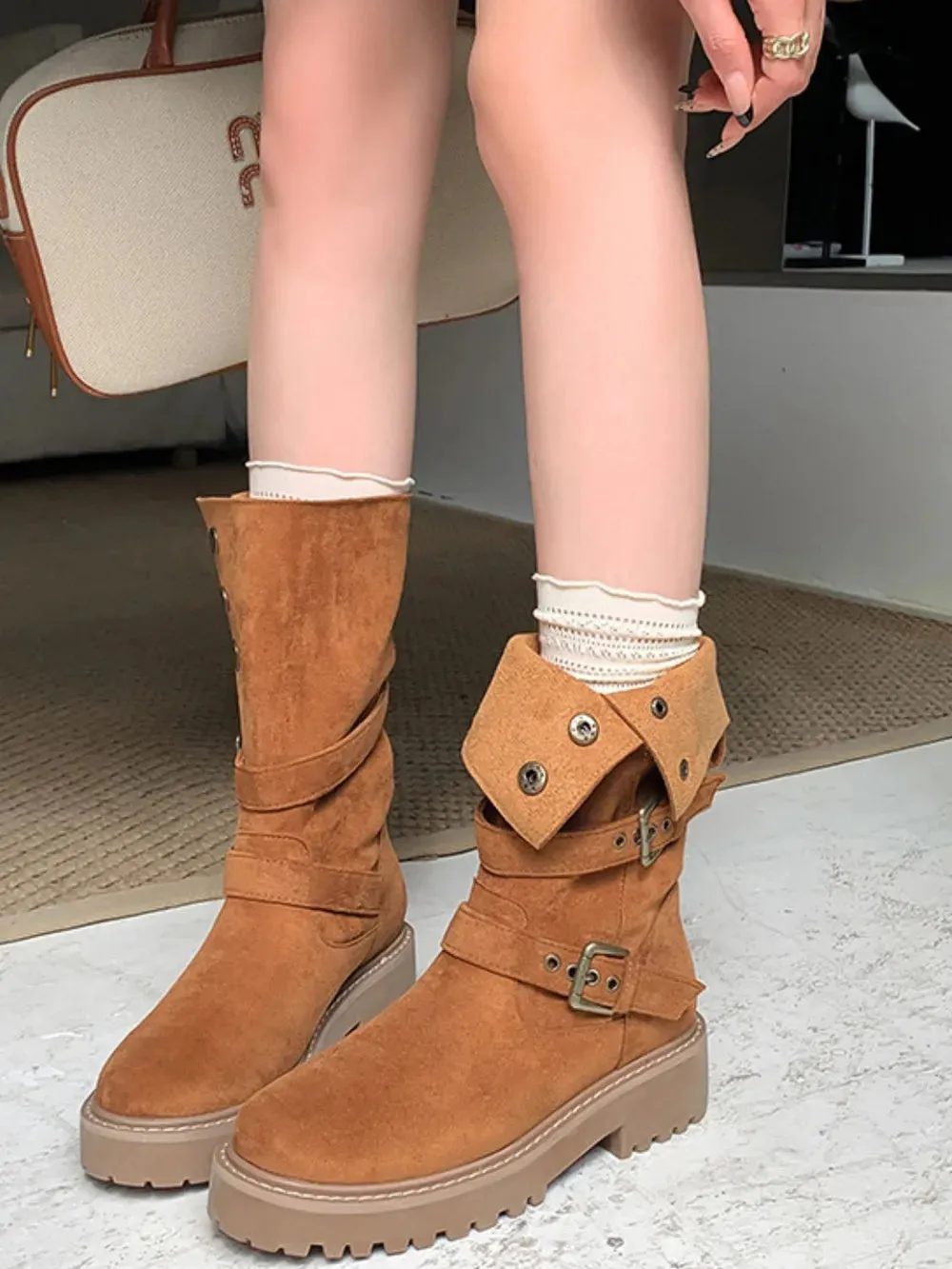 Round Toe Platform Boots