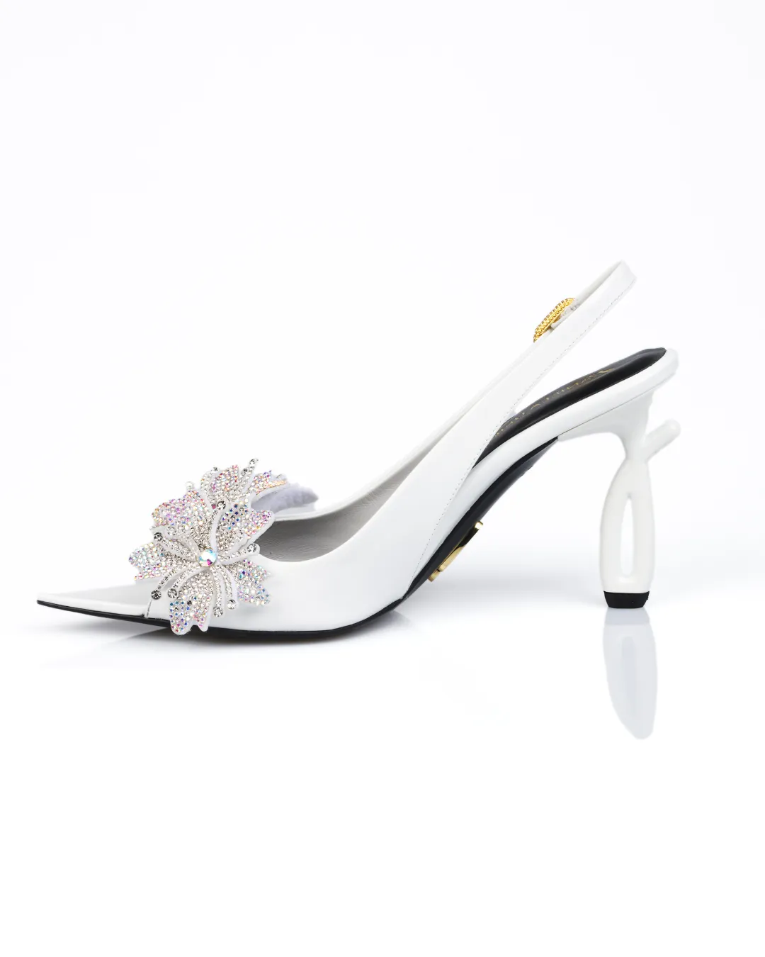 Succeed Sandals (White)