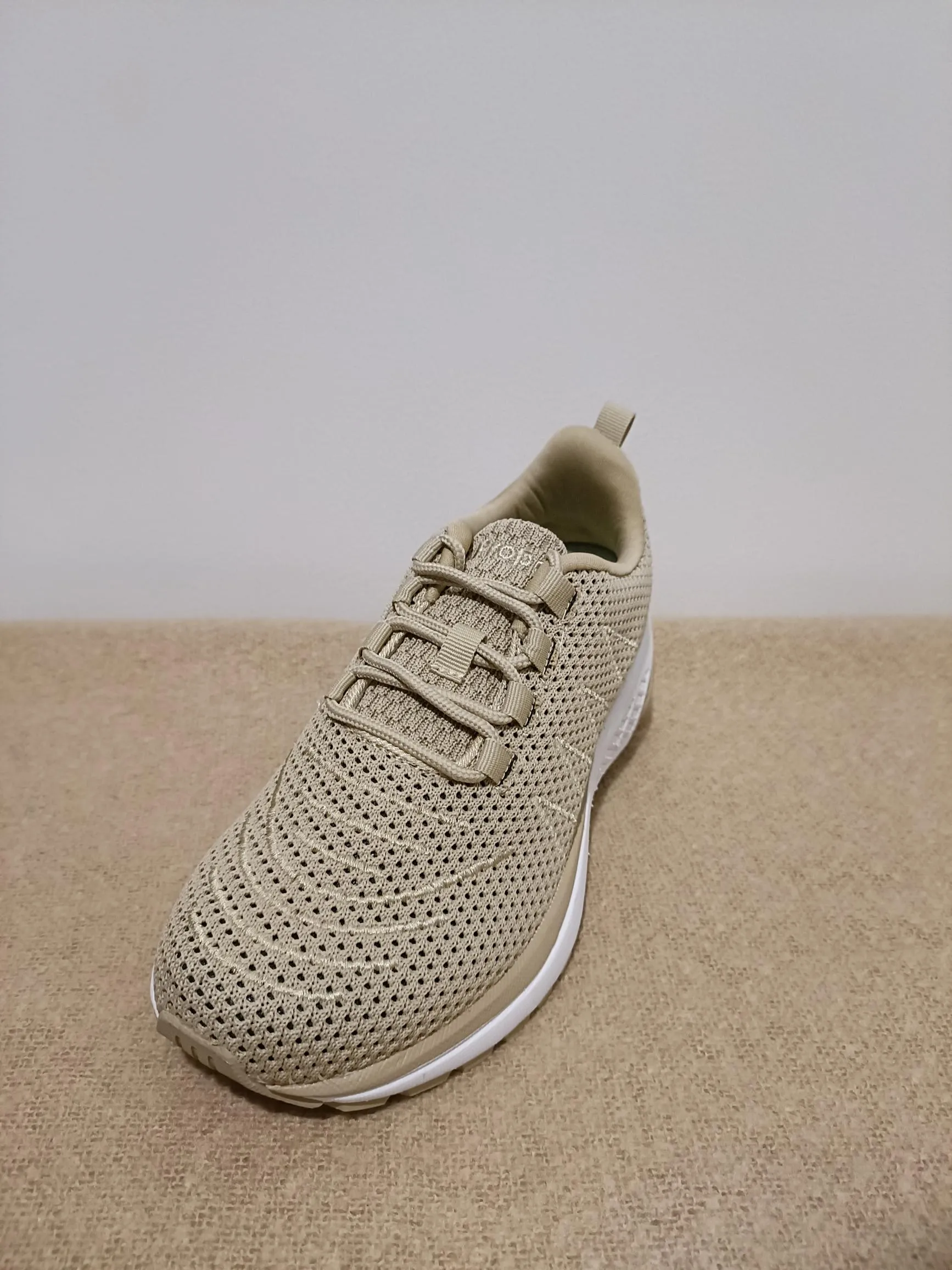 Tour Knit