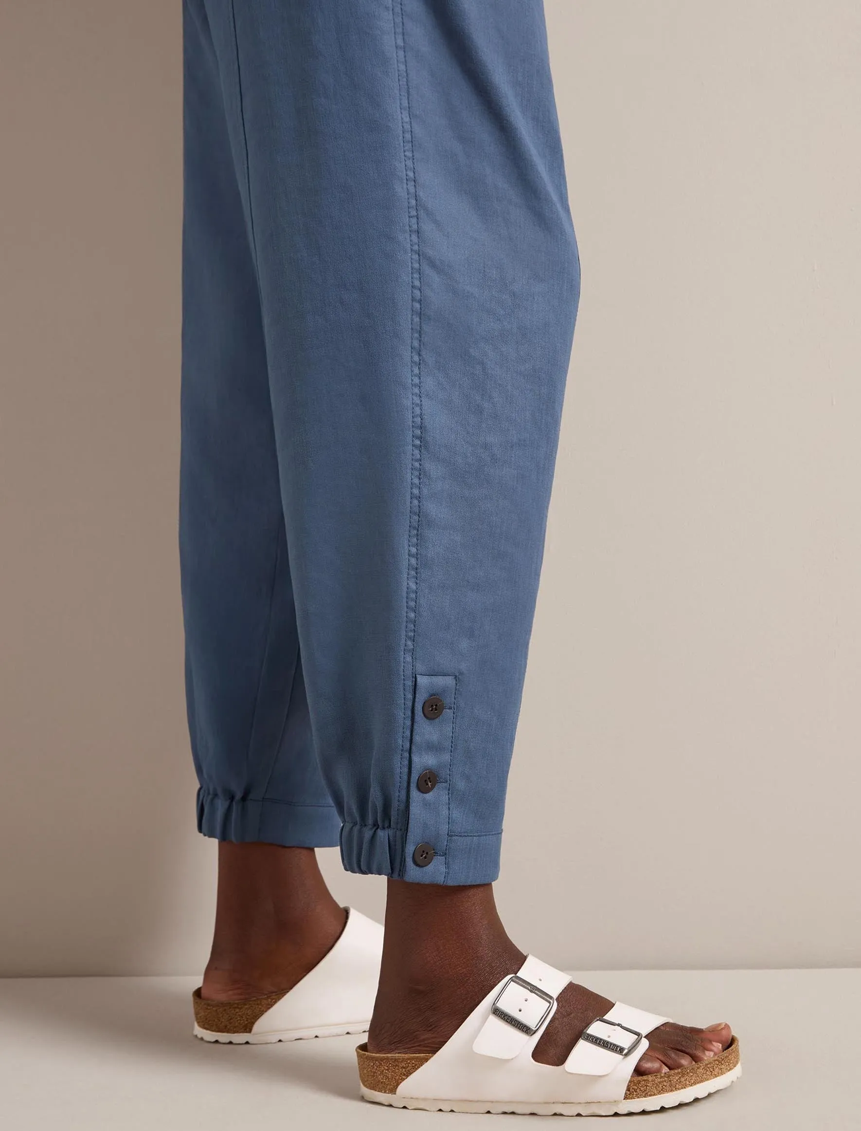 Tyson Techni Linen Tapered Trouser - Dark Blue